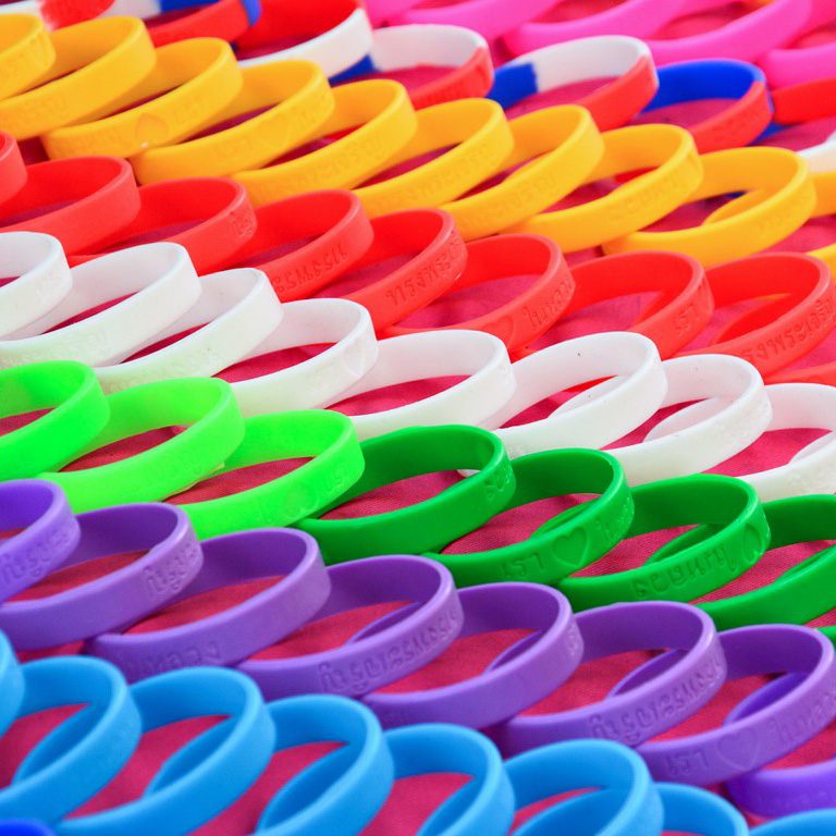 Solid color silicone wristbands
